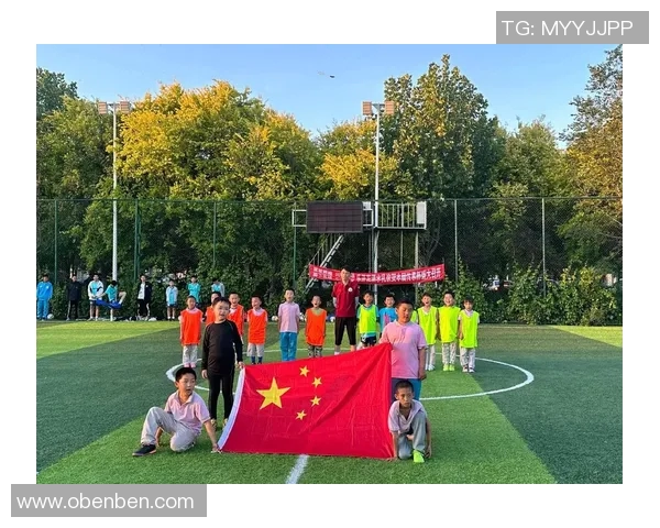 上海足球队在奥运会上的默契配合展现了团队精神与竞技水平的完美结合